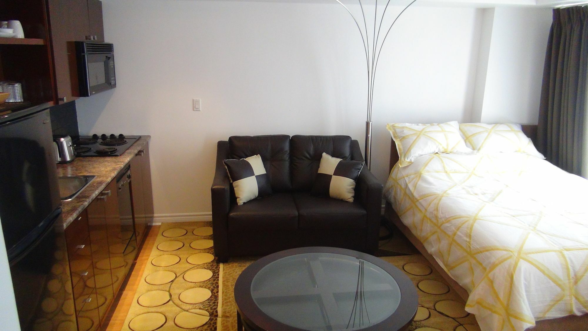 Visitor Accommodation Toronto Extérieur photo