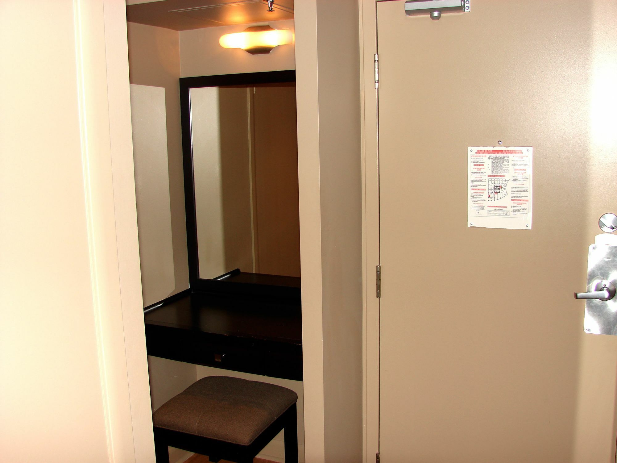 Visitor Accommodation Toronto Extérieur photo
